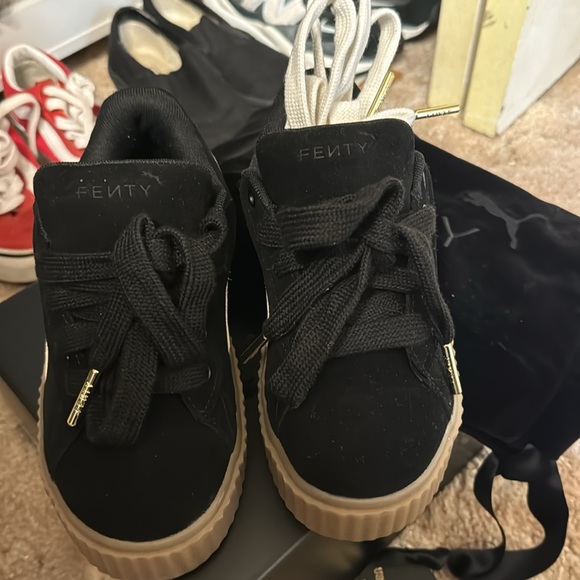 Fenty - Picture 2 of 3